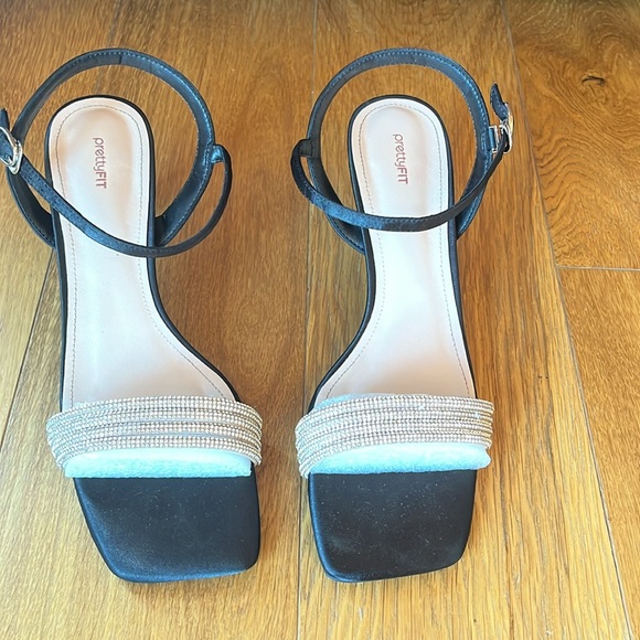 Kitten heel diamanté sandals - Picture 7 of 8